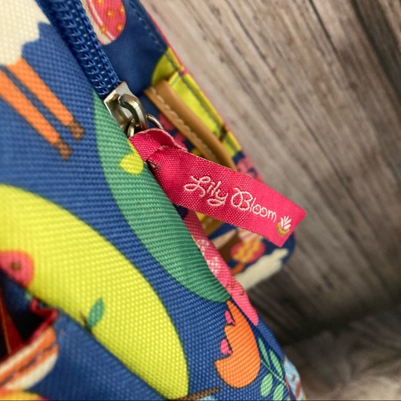 Lily Bloom Crossbody/CrossOver Bag - Picture 11 of 16